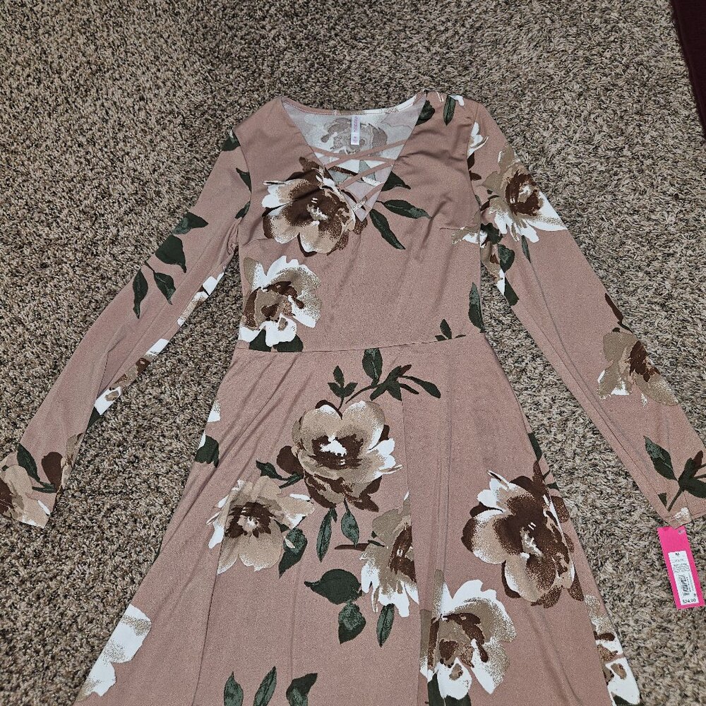 🌸 Brand New Xhilaration Floral Dress - Size Medium 🌸